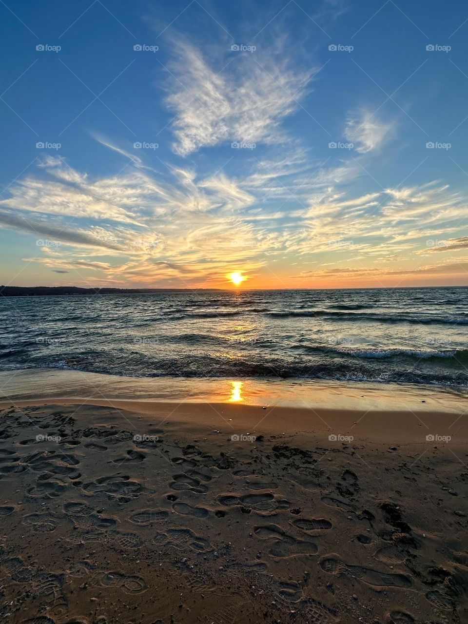 Footprints in the sand 