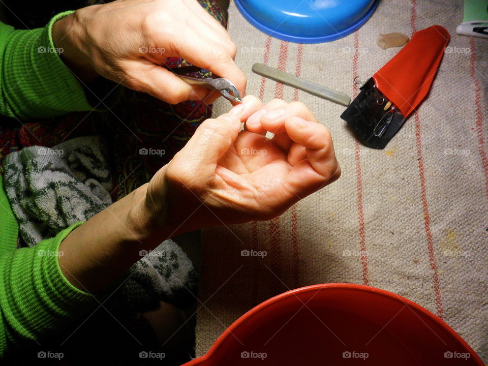 home manicure