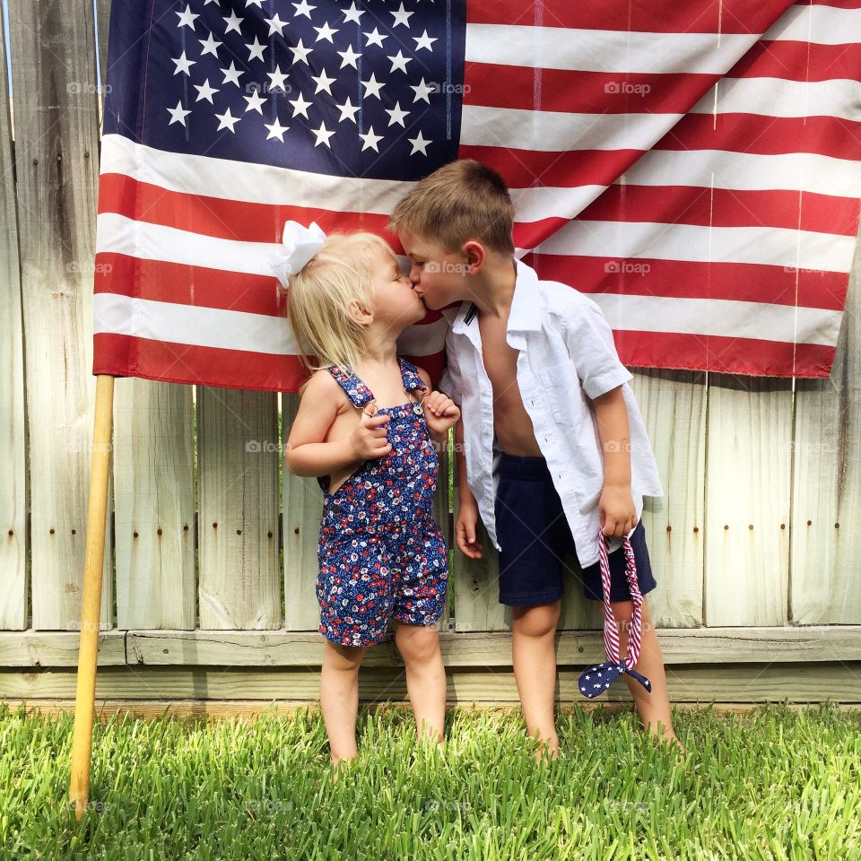 Patriotic kiss