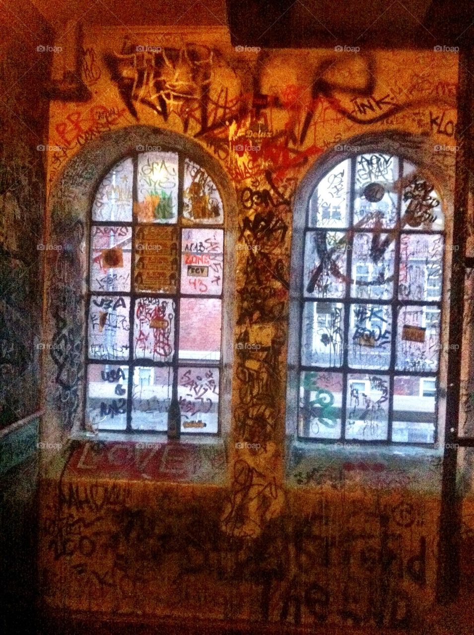 Graffitti window