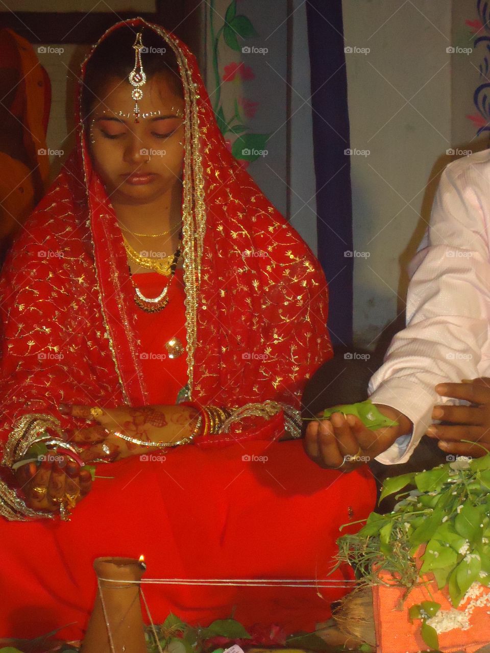 bride in red saree