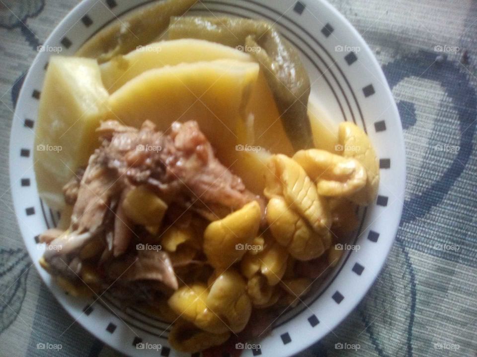 you are a person that love to eat all defftent coin of food and this is a delicious plate of food .