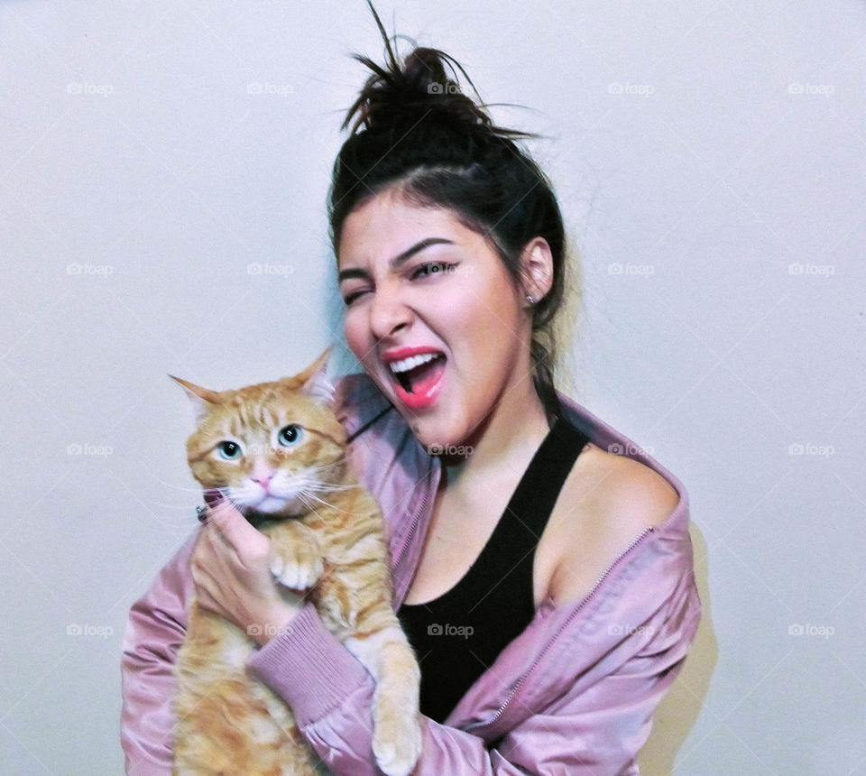 Bruce the Kitty Cat & Sissy