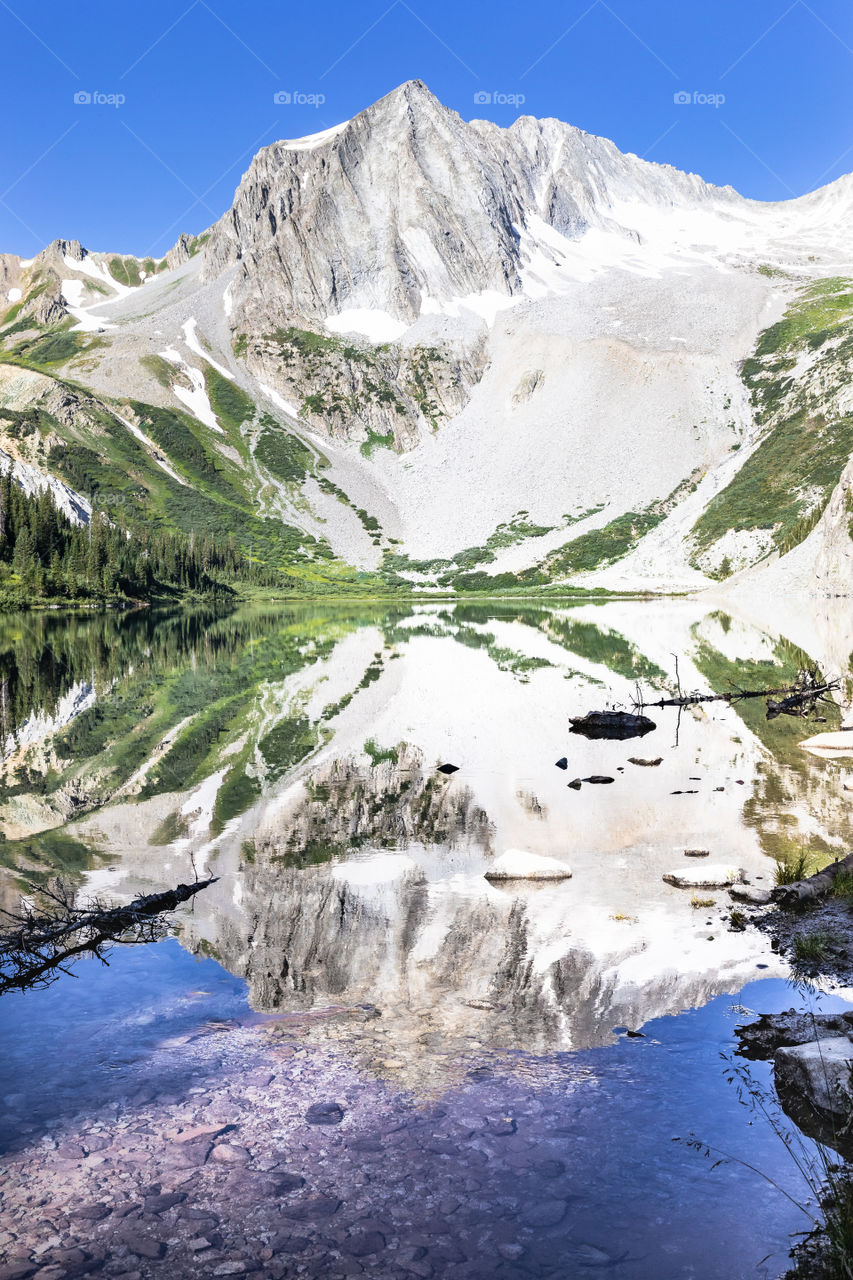 Breakfast with a view 