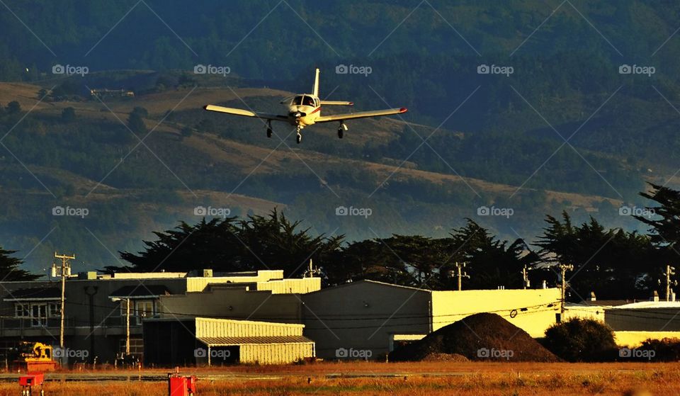 Private pilot airplane on approach for landing