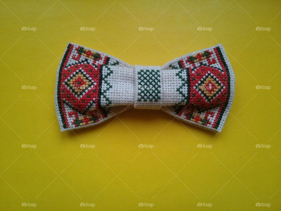 bow tie for hipsters