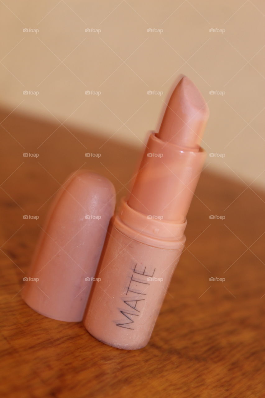 matte lipstick