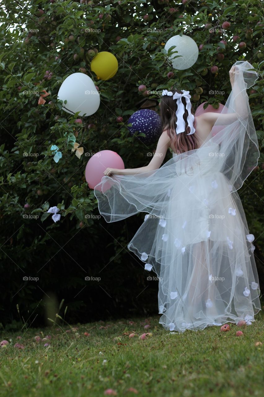 girl wedding bridal fashion