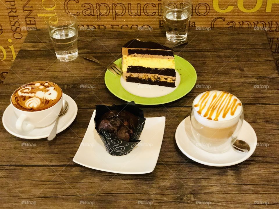 Cappuccino ,Macchiato and pastry 