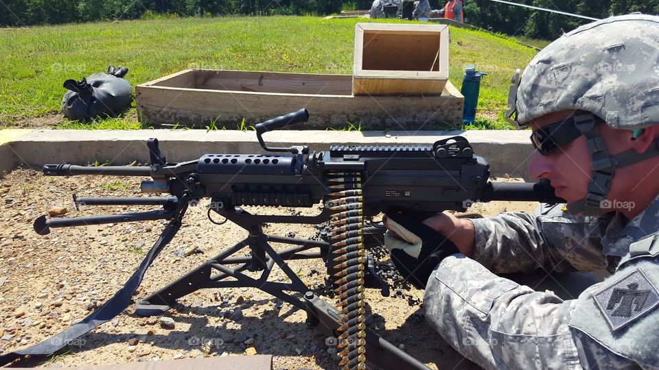 firing the 249 saw on the range -1