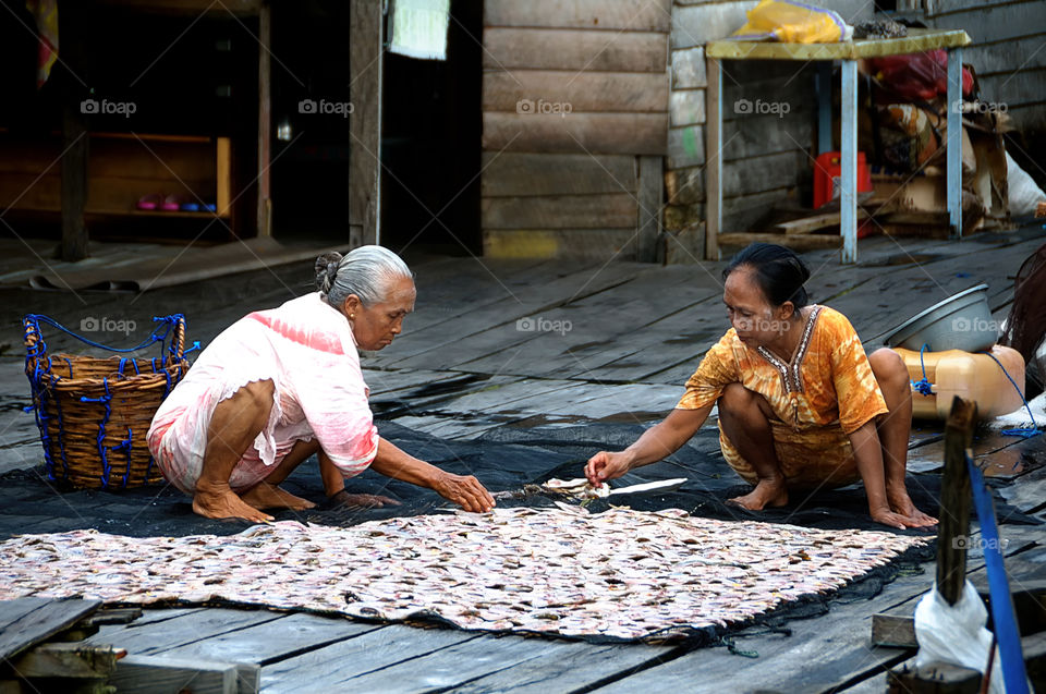 drying fish