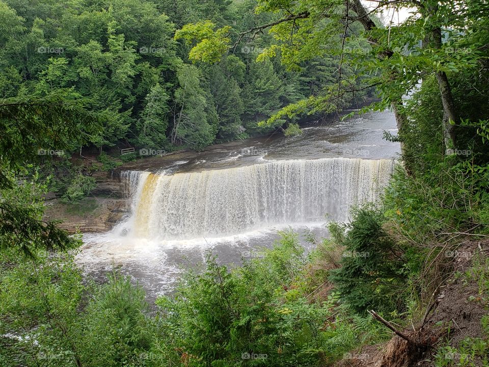 taquamenon falls