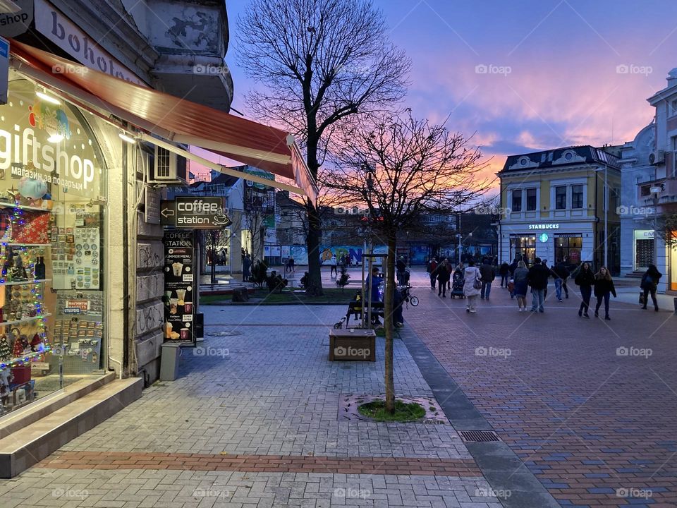 Sunset from the center of the city 