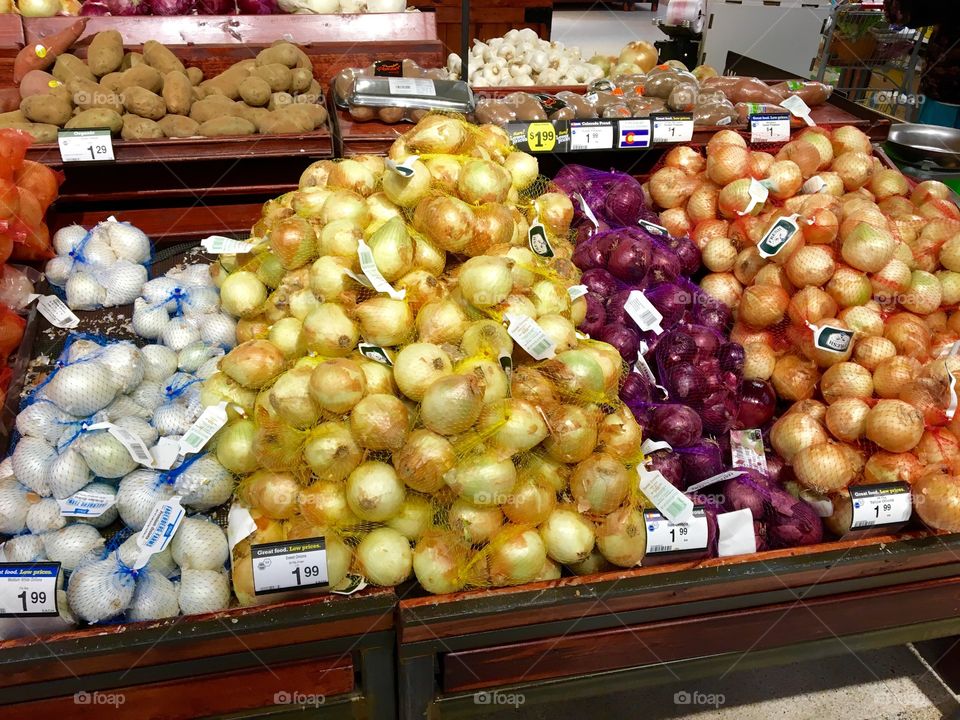 Rainbow of onions 