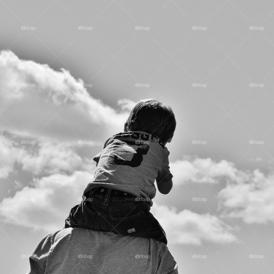 Daddy, I’m touching the sky!