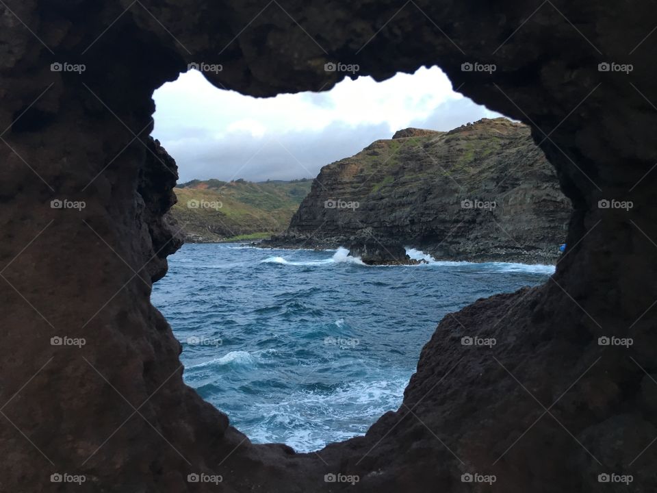 Hole in the rocky wall