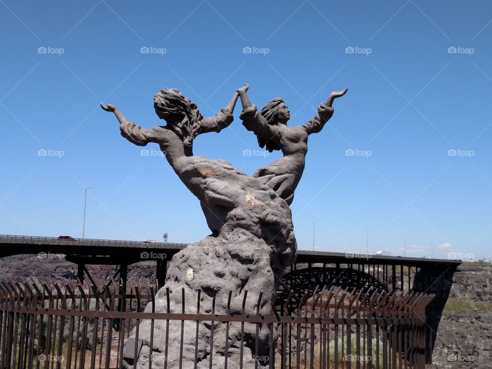 Twins Statue, Twin Falls, ID
