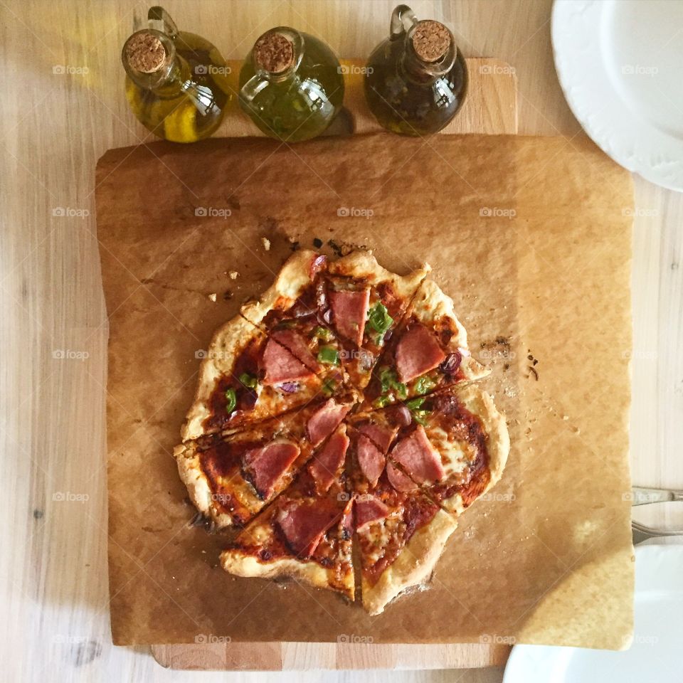 My standard quick homemade pizza: few ingredients and flavored olive oil 