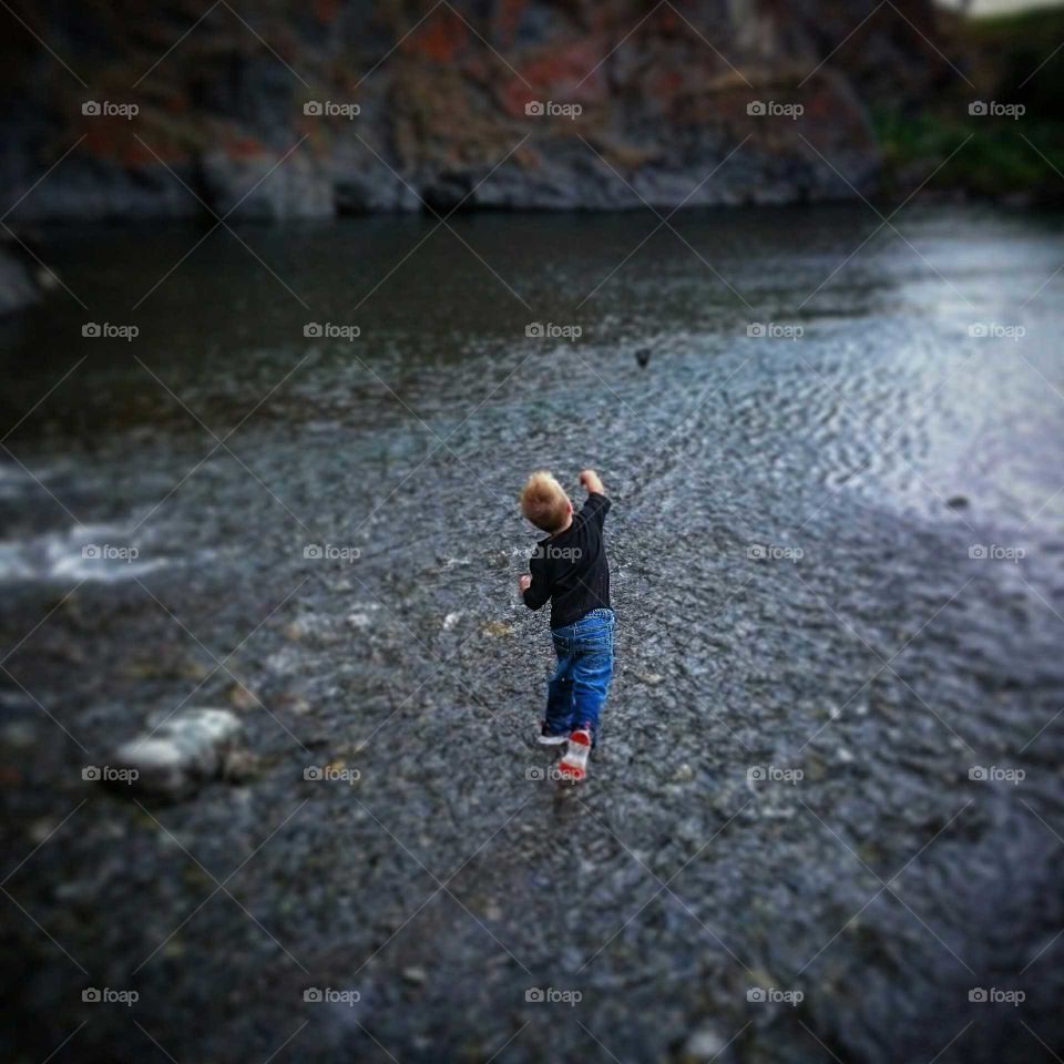 First Alaska rock toss.