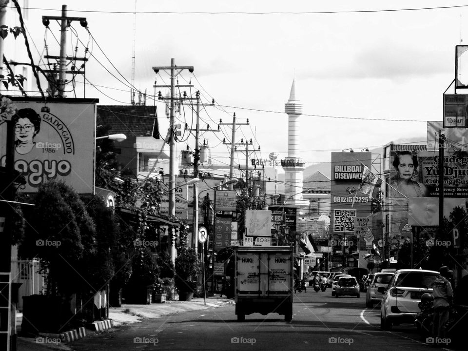 Cloudy in the middle of the city