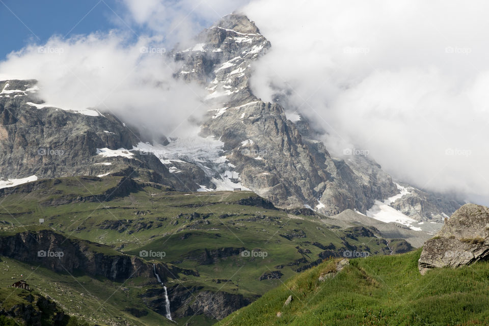 Matterhorn Italy,  mountain peak. Monte Cervino Italia , Alperna Italien  