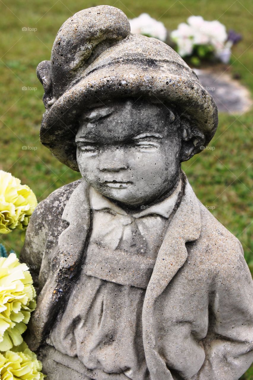flower child statue