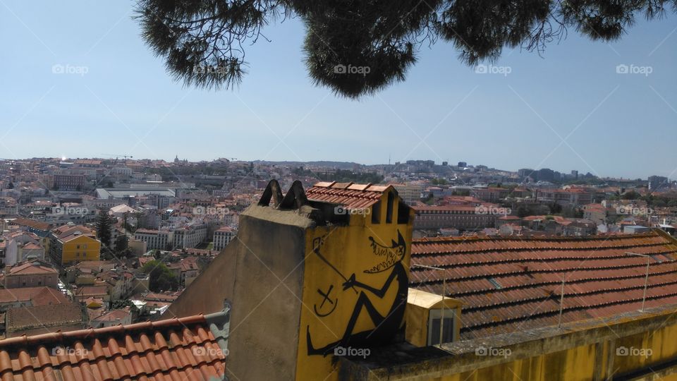 https://www.tripadvisor.com.br/Attraction_Review-g189158-d4009718-Reviews-Miradouro_da_Graca-Lisbon_Lisbon_District_Central_Portugal.html