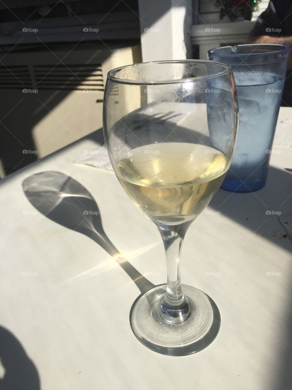 Wine glass shadow 