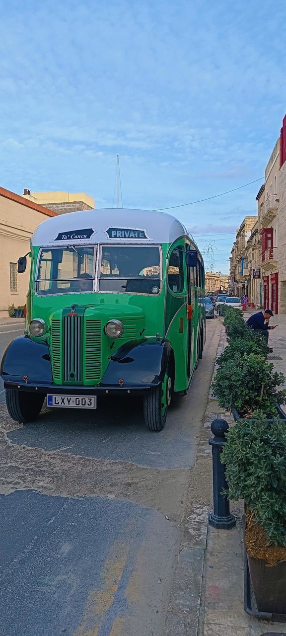 street vehicle