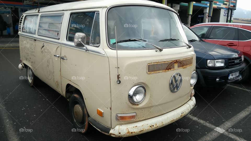 VW T1 Caravan rusted