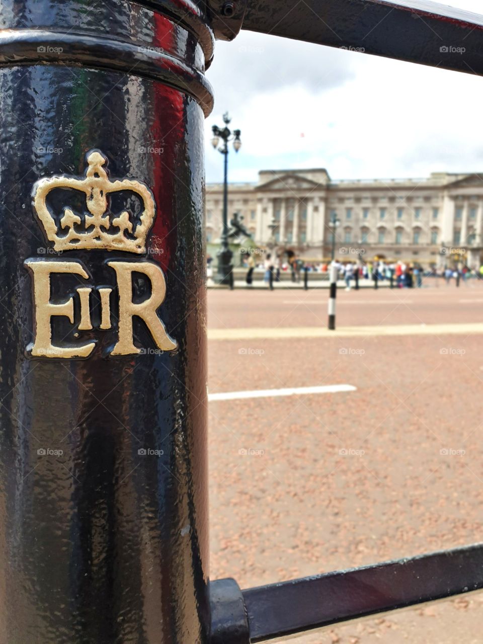 Elizabeth II Regina