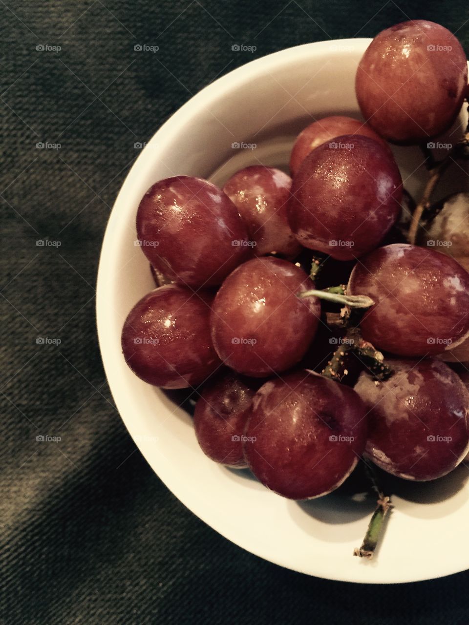 Purple grapes 