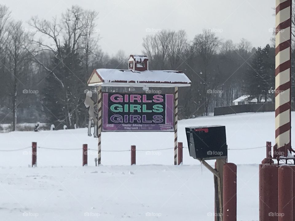 Snow girls girls girls sign Strip club