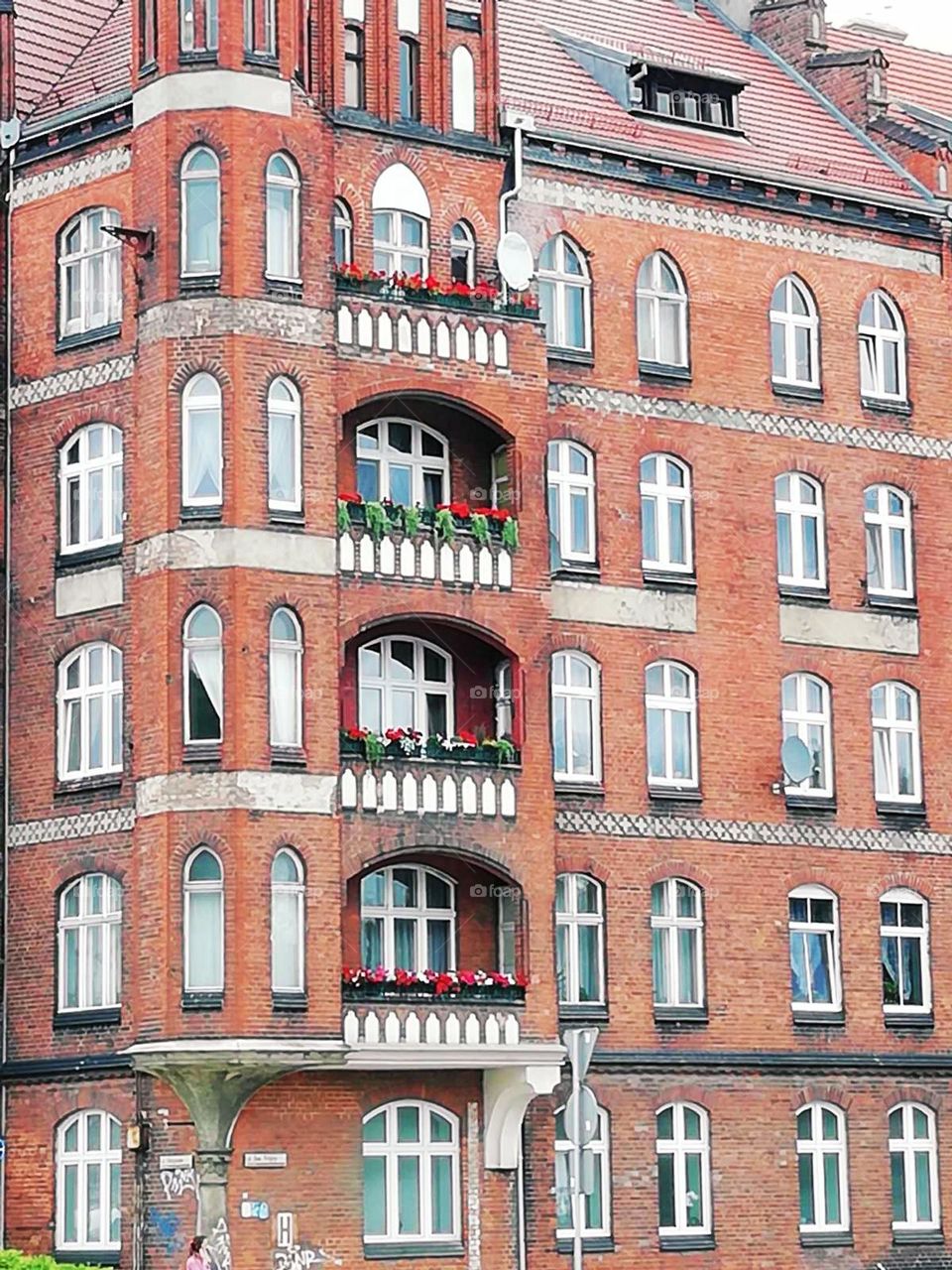 Mobile series architecture