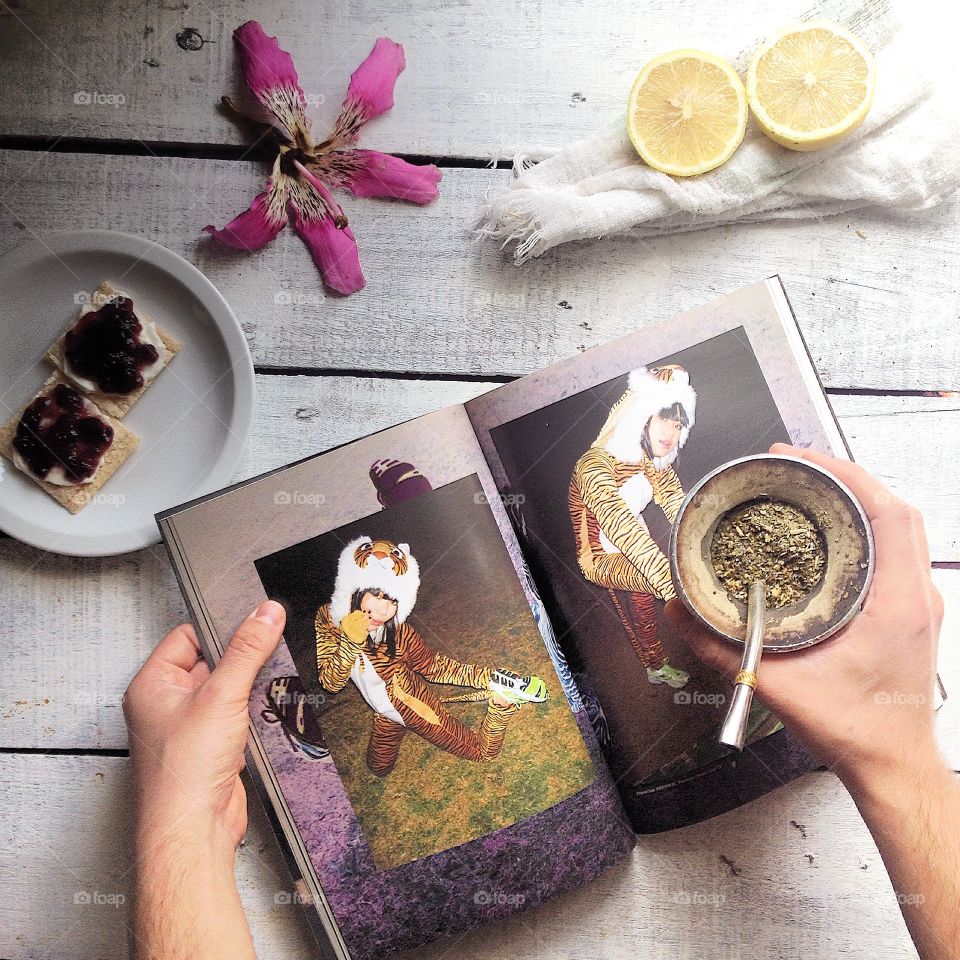 El mediodía con mi mate