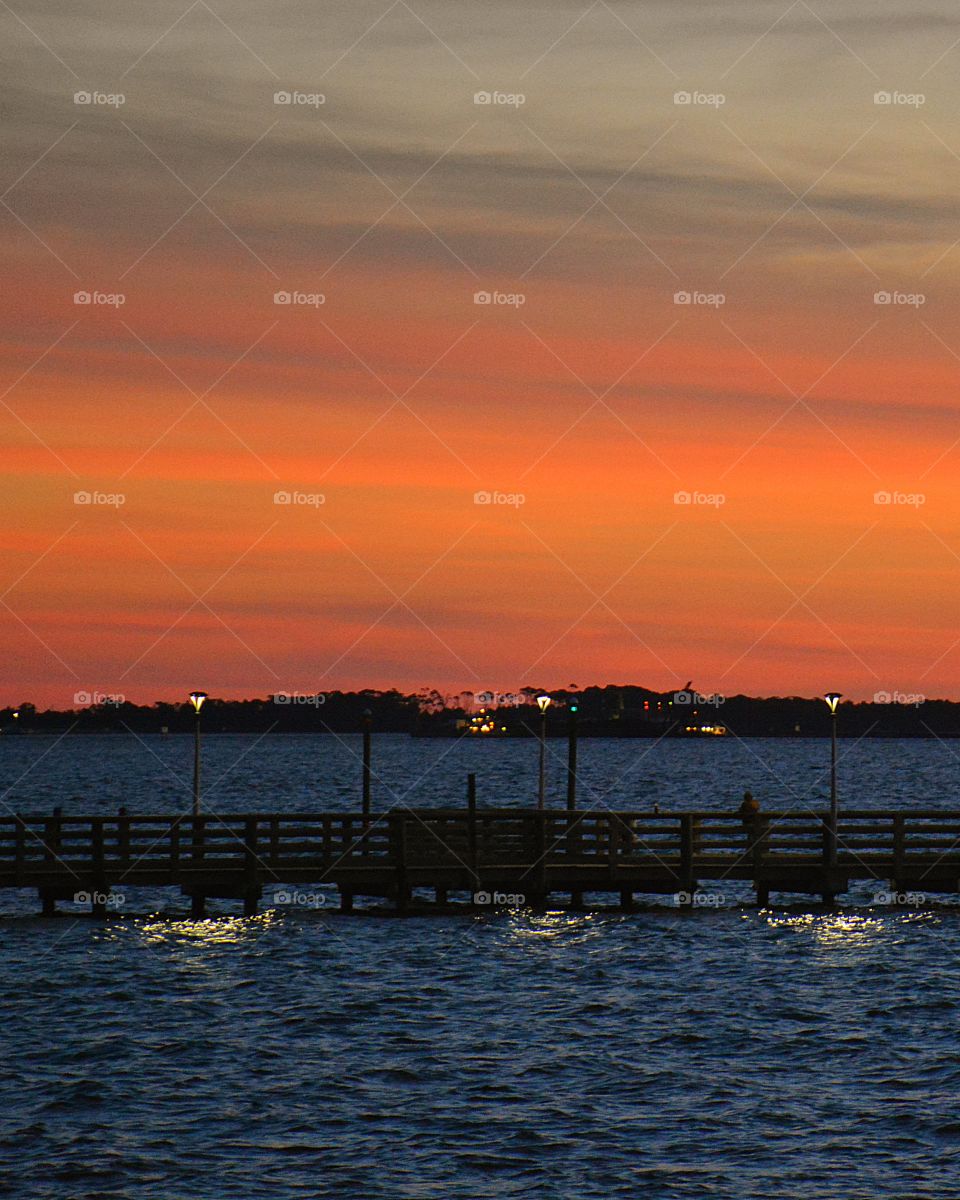 Sunset over the pier 