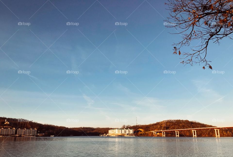 Frosty morning on the lake 