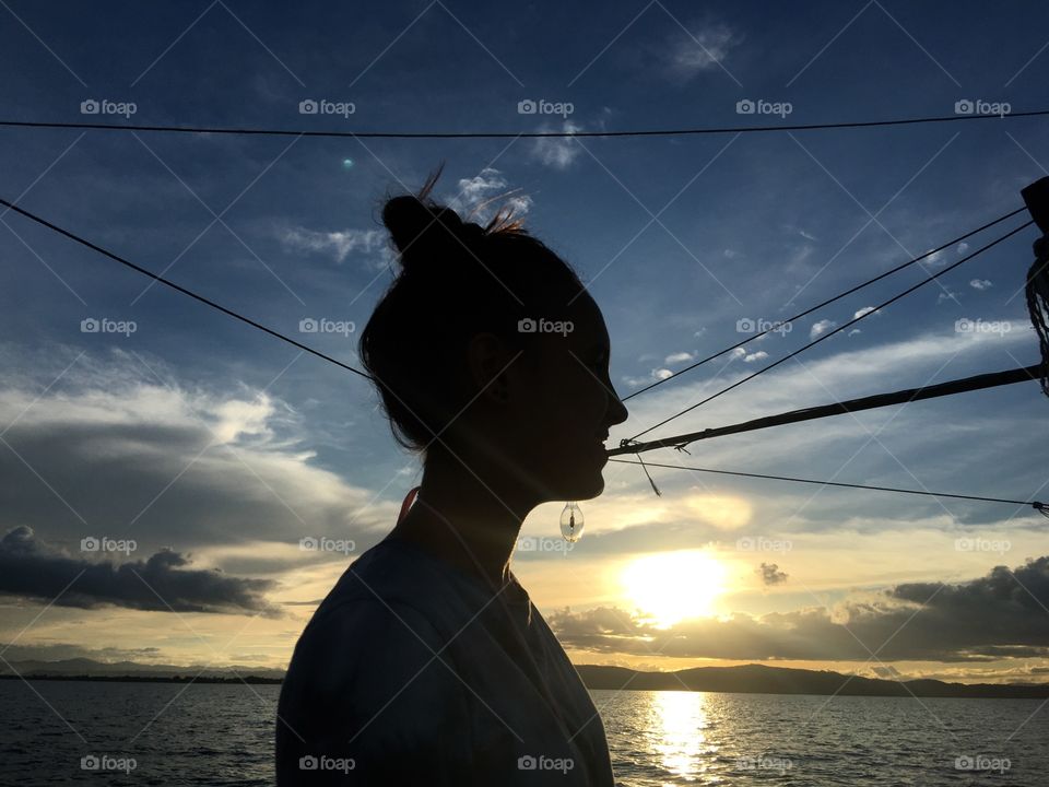 Under shadow show differences 