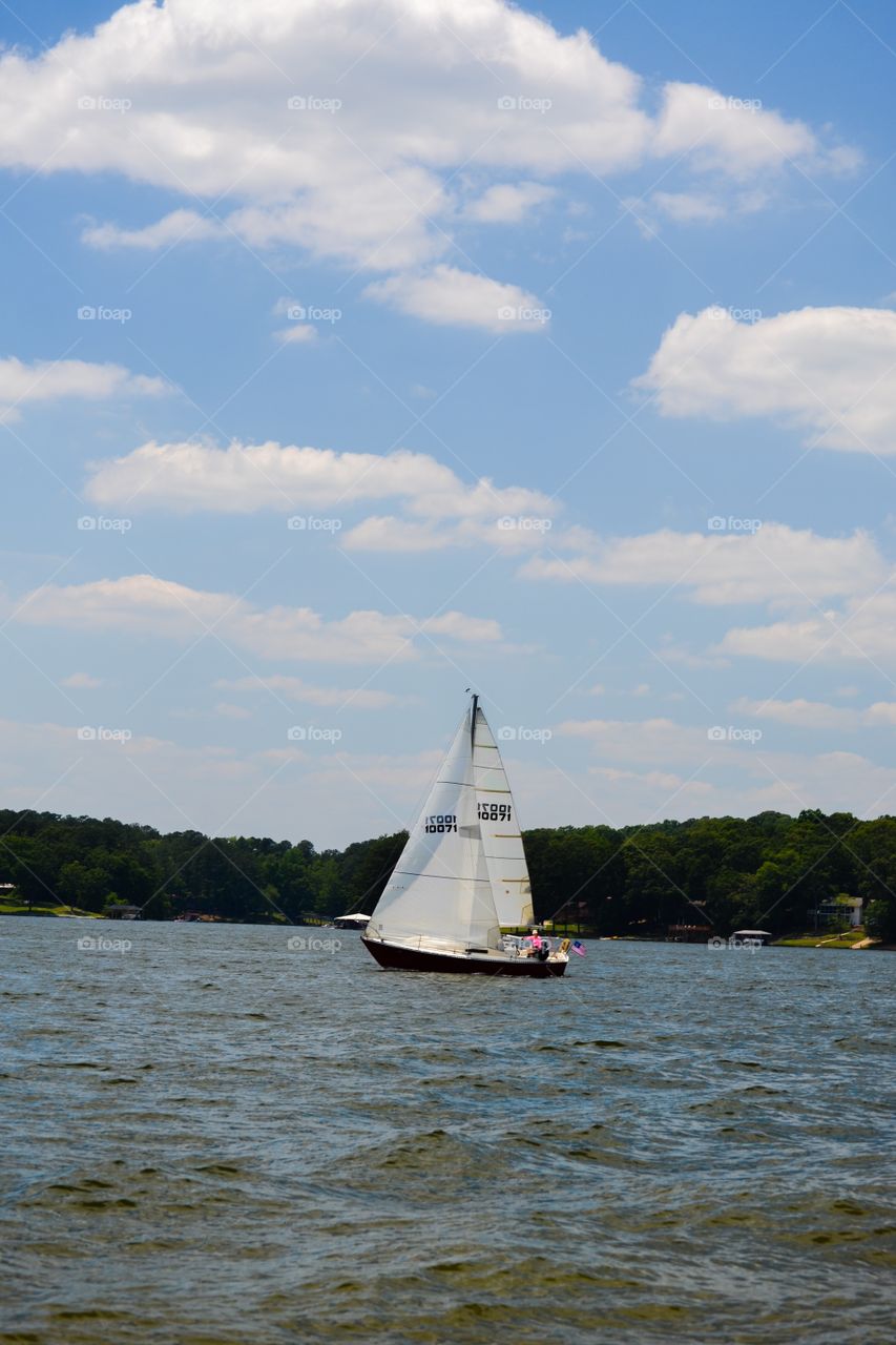 Sailing in Alabama. Memorial Day Weekend at Logan Martin Lake in Alabama
