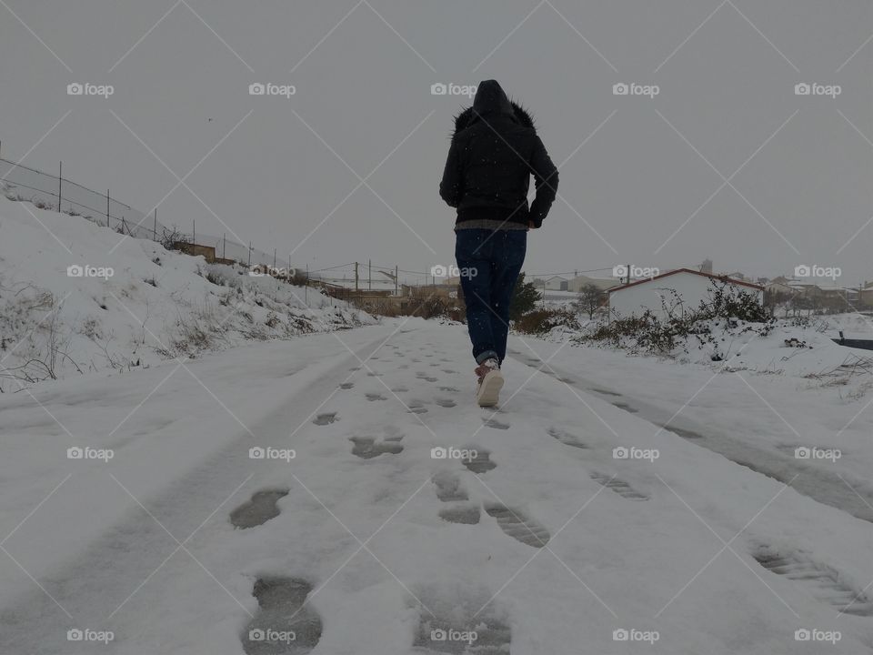Caminando por la nieve