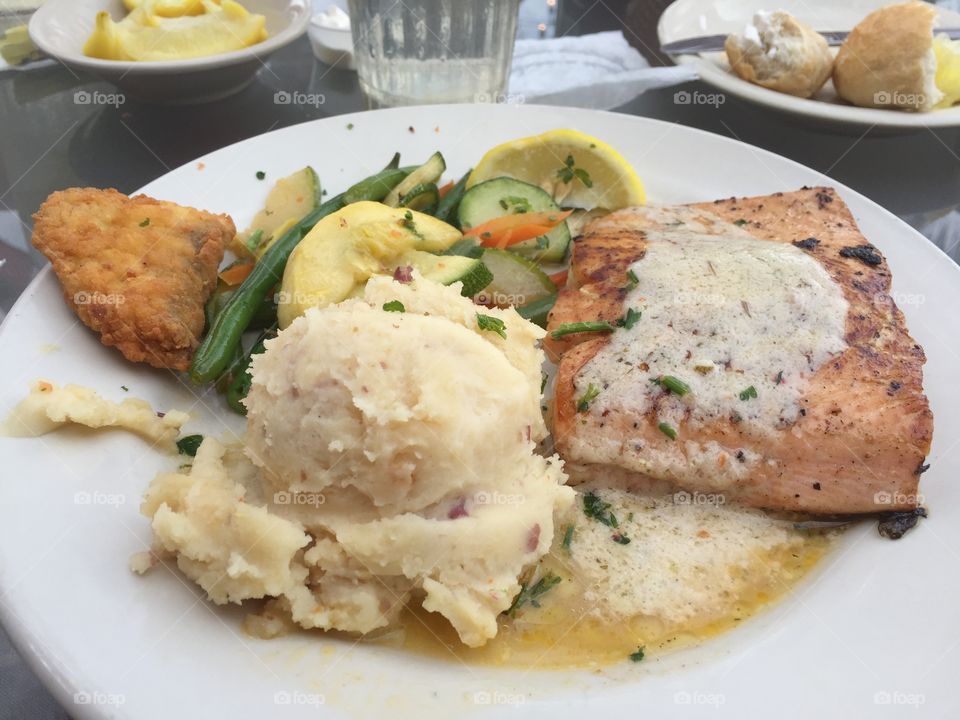 Salmon With Dill Sauce, Mashed Potatoes and Mixed Vegetables 