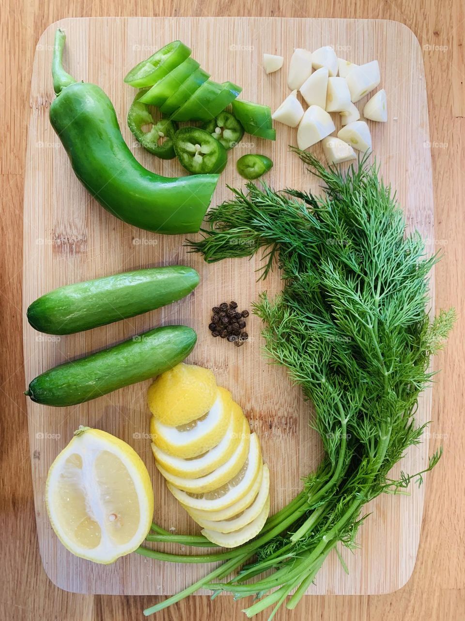 Making homemade pickles ingredients 