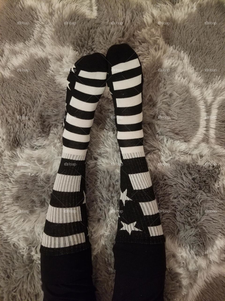 Popfizzy black and white American flag socks.