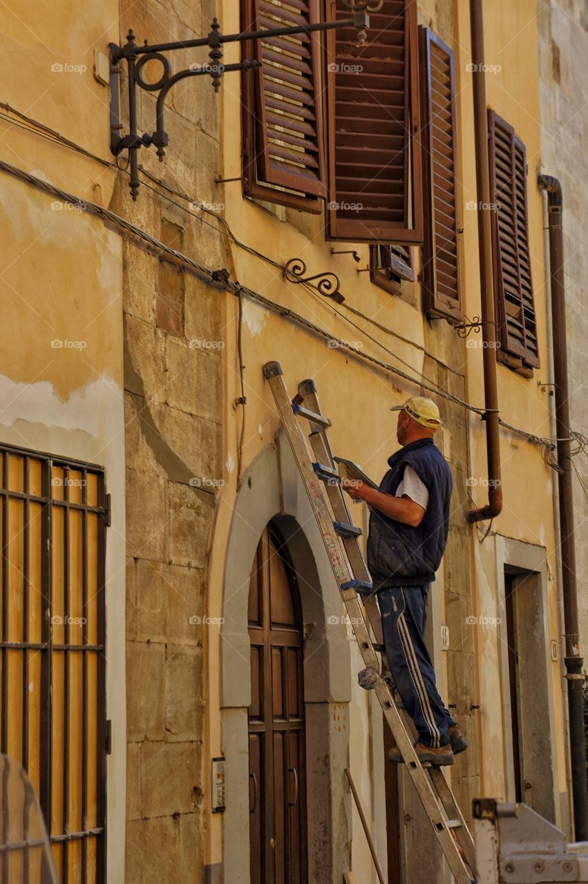 Painting in yellow