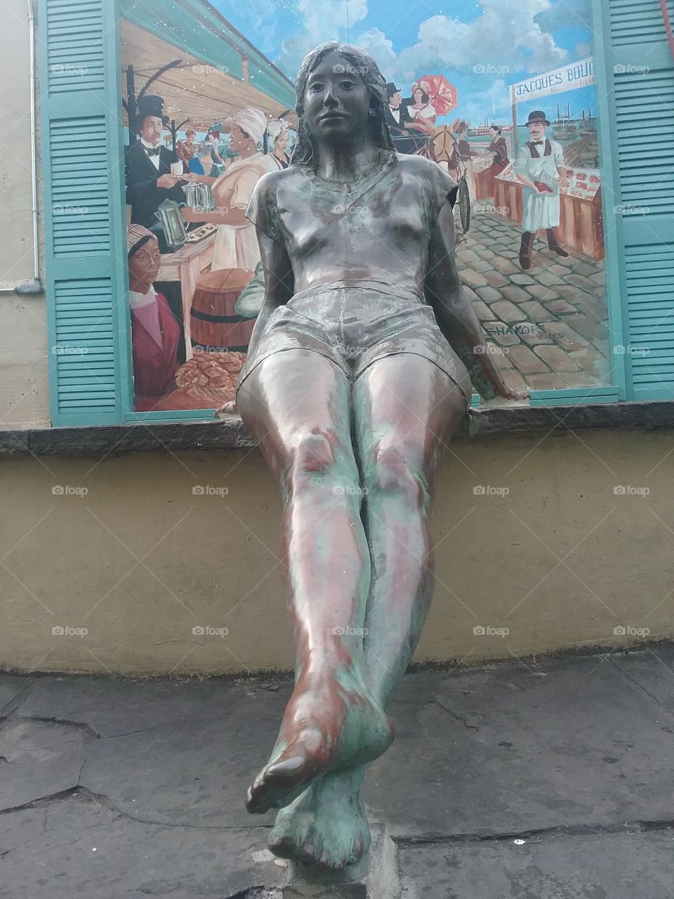 Statue of girl in New Orleans
