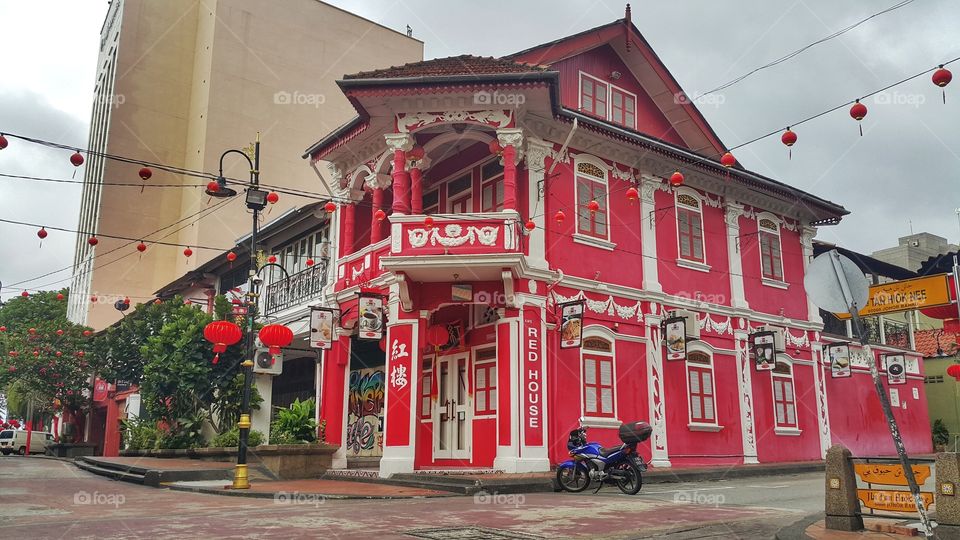 Heritage House in Johor Bahru found along Jalan Tan Hiok Nee. Anglo Chinese architecture.