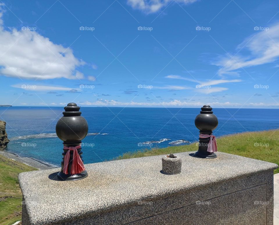 Mountains vs. Seaside -- Prayers from the ancestors