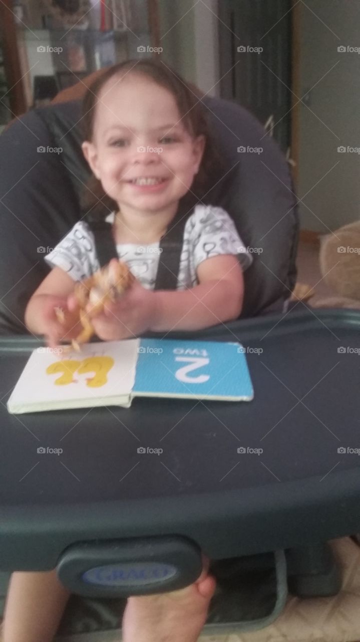 Baby Loves Books