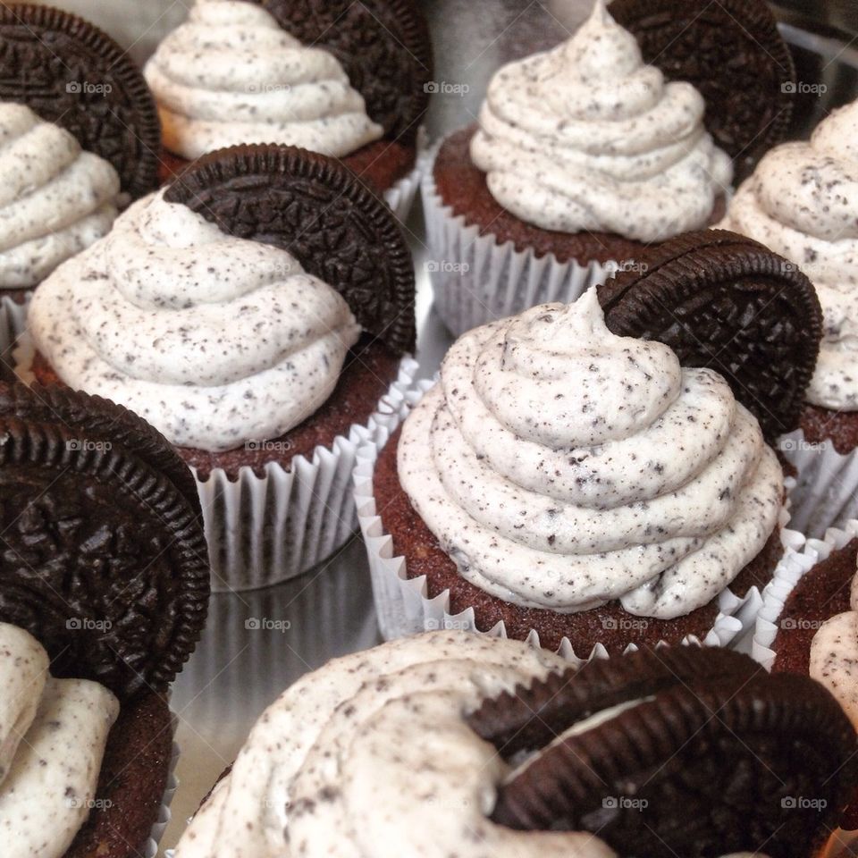 Cookies and cream cupcakes 