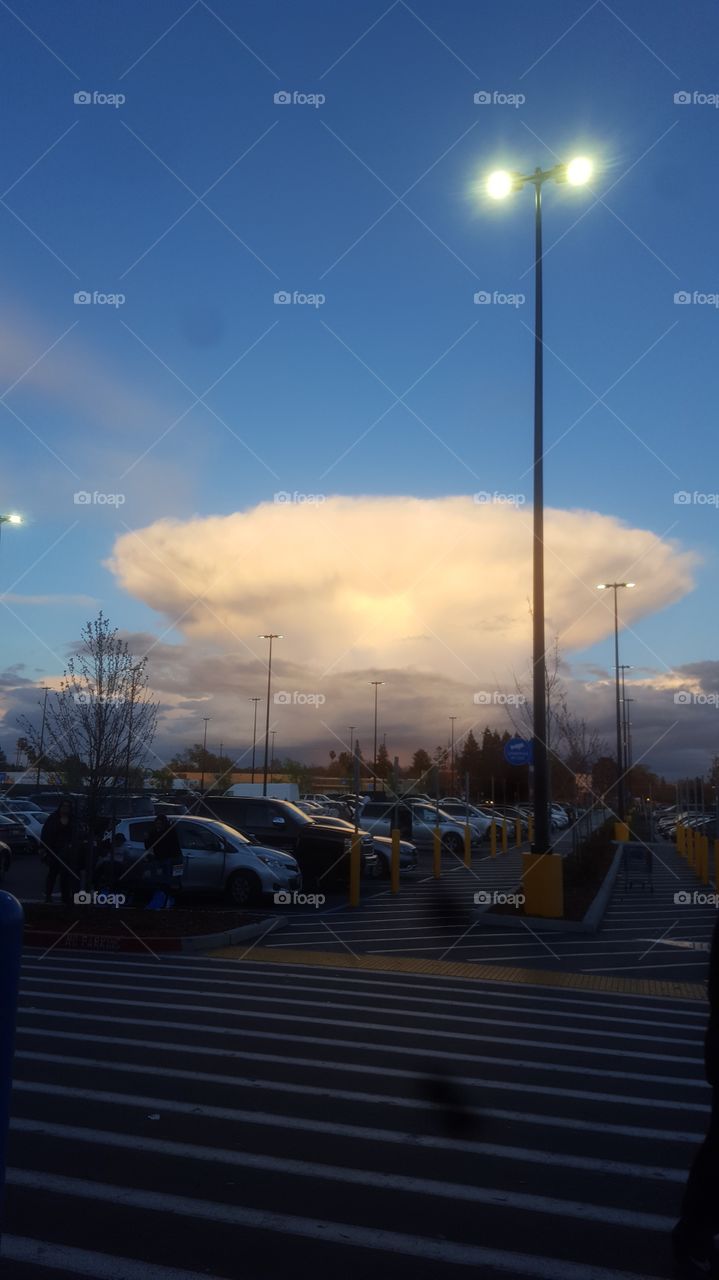 nuclear explosion type shaped clouds